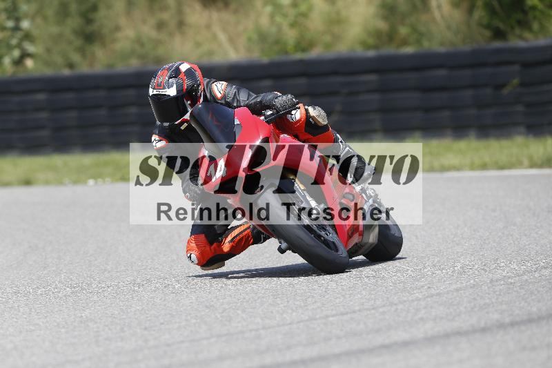 /27 12.06.2025 Ducati Schweiz Trackday Warmup  ADR/gelb-jeaune/14